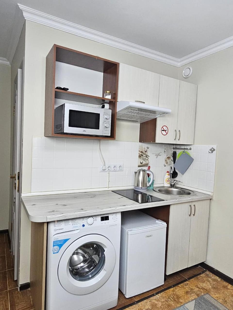 Апартаменты На Улице Клочкова, 128 Almatı Dış mekan fotoğraf